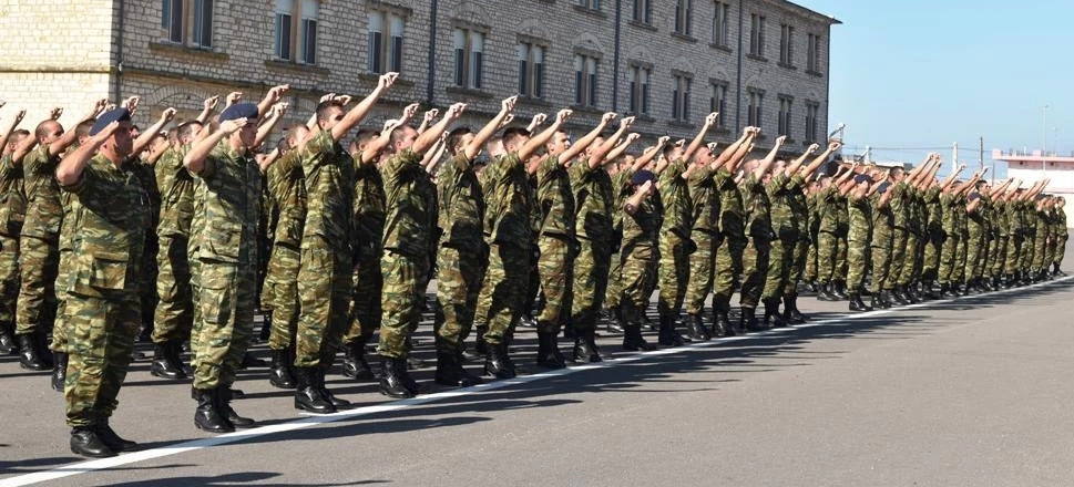Καταγγελία σοκ: 15 στρατιώτες λιποθύμησαν έπειτα από καψόνι στη Θήβα